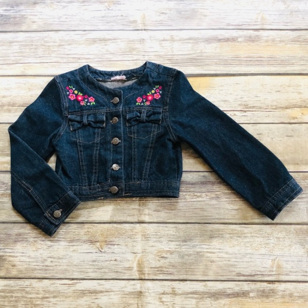 21. Girls adorable jeans jacket! Size 24M - 3T